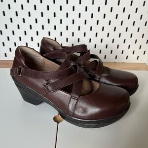NWOT Sanita Brown Leather multi strap Mary Jane clogs